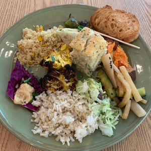 Vegan buffet (12,50€) at daTerra - Baixa in Porto