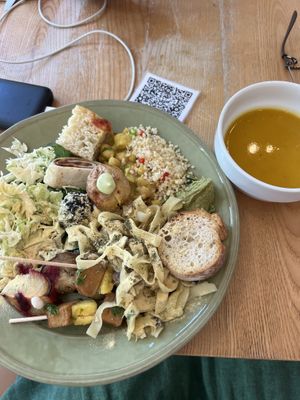 Lunch buffet  at daTerra - Baixa in Porto