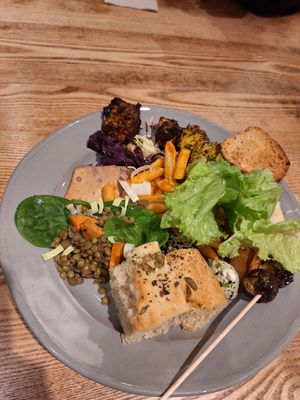 Buffet plate at daTerra - Baixa in Porto