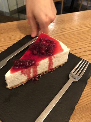 Cheese cake was delicious at daTerra - Baixa in Porto