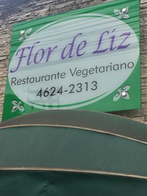Outside sign board at Flor de Liz in Osasco