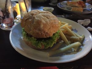 Vegan burger at Kingsford Pub in Sorocaba