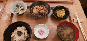 The Japanese set at Brown Rice ブラウンライス in Tokyo
