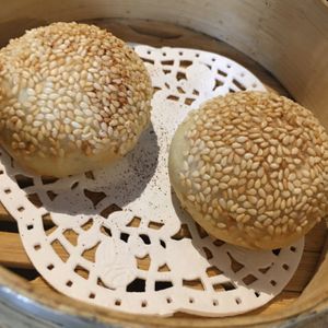 Crispy radish pastry at Chì Kàn Xǐ Lóu 赤崁璽樓 in Tainan