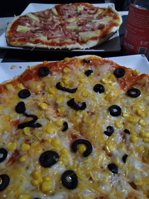 Pizza at Bambú in Vigo