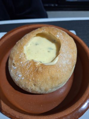 Cheese and jalapeños at Bambú in Vigo