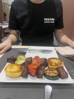 Brocheta de seitan y verduras   at Bambú in Vigo