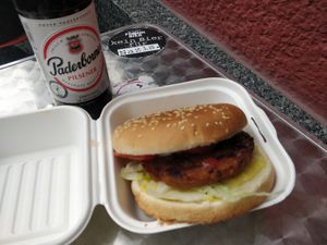 Classic burger, no beer for nazis at Lolaparoli in Aachen