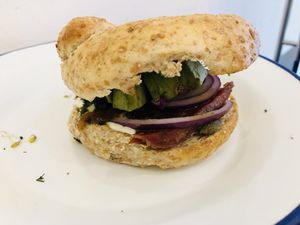 Burger at Väcka in Barcelona