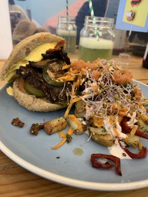 Burger ! Increíble  at Väcka in Barcelona