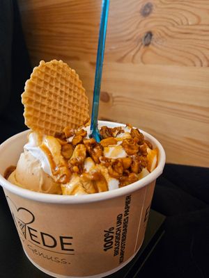 Mr. Walnut at Eisschmiede - Manufaktur fur Genuss in Dusseldorf