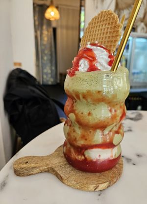 Matcha meets Ice Cream Strawberry at Eisschmiede - Manufaktur fur Genuss in Dusseldorf
