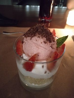 Amazing dessert with vegan cream!!!! at Nümen in Merida
