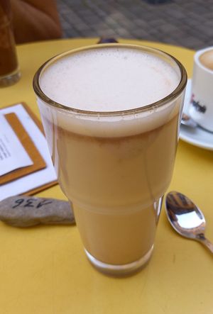 Chai Latte mit Hafermilch at Cafe Leander in Bamberg