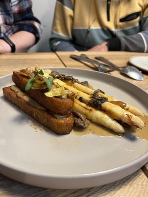   at TIAN Bistro am Spittelberg in Vienna