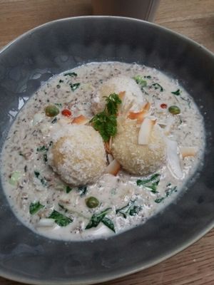 white polenta, coconut, shitake. almost dessert at TIAN Bistro am Spittelberg in Vienna