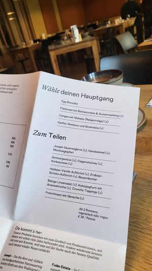 Hauptgang: viel zu lecker, zu schnell aufgegessen, leider kein Foto at TIAN Bistro am Spittelberg in Vienna
