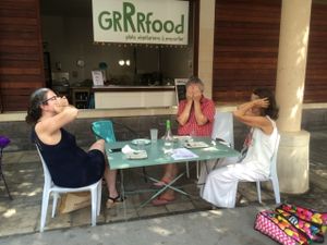 invisible customers at GRRRfood at GRRRfood in Serignan