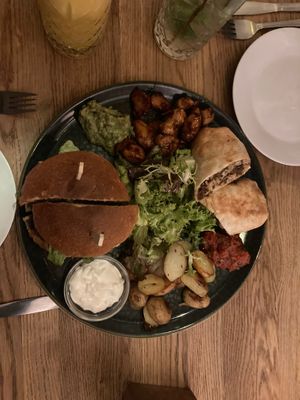 Veg Velká lehká hlava (vegan version) at Clear Head - Lehka Hlava in Prague