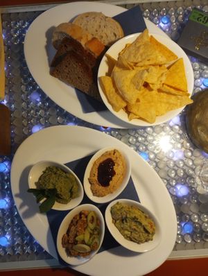 "Big clear head" selection of starters at Clear Head - Lehka Hlava in Prague