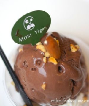 After turning vegan for years, this is the most creamy and milky chocolate ice cream I've ever tasted.  at Mori Vegan in Kaohsiung