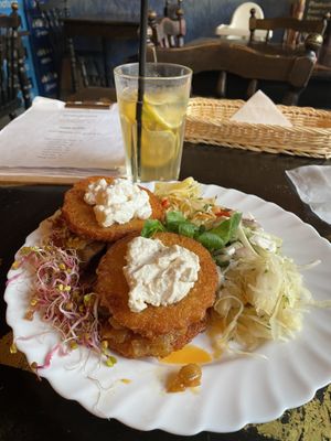 Hash browns with garlic mayonnaise (vegan!)  at Bar Alternatywa in Hel