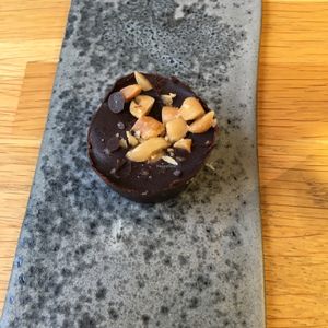 Peanut butter cup at 42°Raw in Frederiksberg