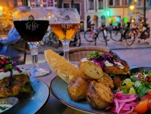 Best burger ever at De Herbivoor in Groningen