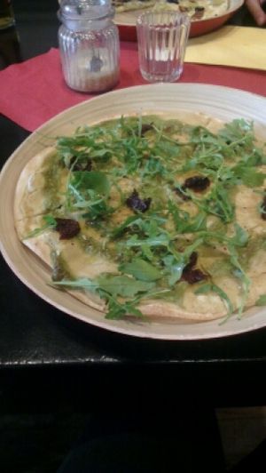 Flammkuchen Hummus (7,50€) at Pirates in Heidelberg