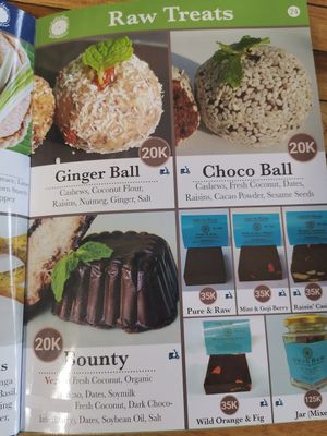 Raw treats at Alkaline Restaurant in Canggu