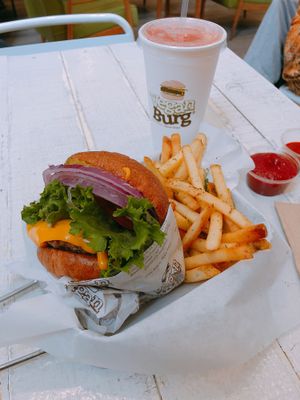 BBQ burger at VeganBurg in San Francisco