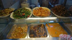 economic rice buffet  at New Realm 素林 in Central Singapore