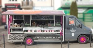 The ATELIER SMAKU food truck is a small deli and a bar with gluten-free vegan cuisine. Here, you can purchase goods which come from our small production. All of them have been made with love for cooking and attention paid to their beneficial effect on health. We usually are stationed in Gdynia-Orłowo (on the Bytomska Street side) 2 minutes away from our Culinary Studio at Atelier Smaku in Gdynia