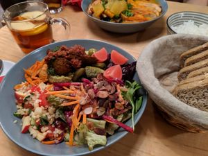 falafel plate at Chwila Moment in Gdynia