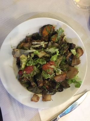 Salad at The Mantraa in Barcelona