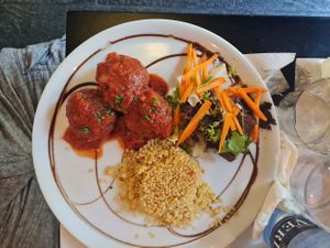 Bon at The Mantraa in Barcelona