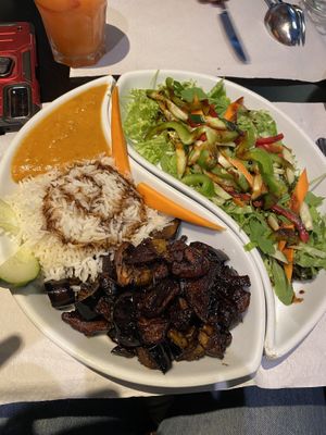 Massive portions and so cheap at The Mantraa in Barcelona