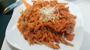 Tomato pasta? Awful at The Mantraa in Barcelona