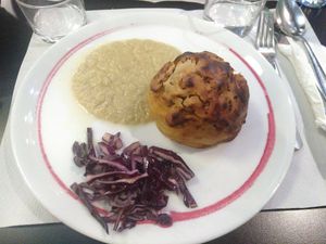 Patata rellena at The Mantraa in Barcelona