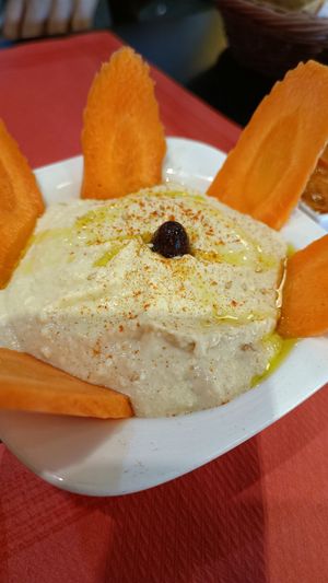 Hummus at The Mantraa in Barcelona