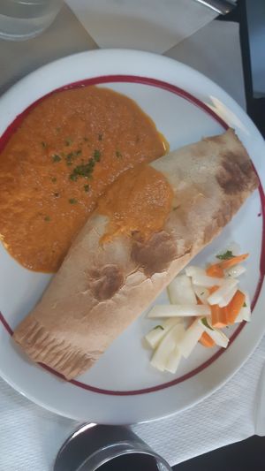 Vegetable pastry roll at The Mantraa in Barcelona
