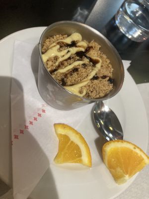 Apple crumble dessert  at The Mantraa in Barcelona