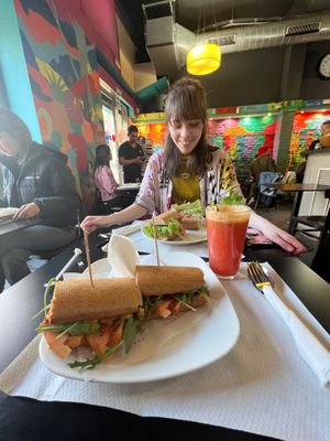 sandwiches and juices at The Mantraa in Barcelona