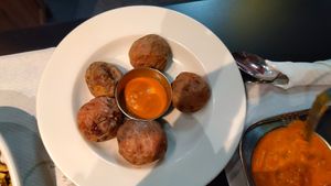 Potatoes catalana style at The Mantraa in Barcelona