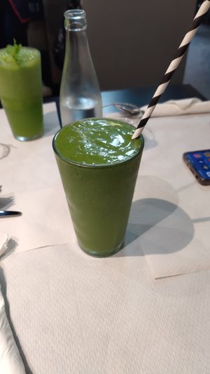 Very very good spinach, lemon and other veggies juice at The Mantraa in Barcelona