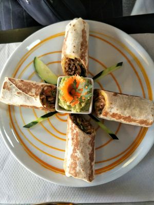 Maxi Wrap at The Mantraa in Barcelona