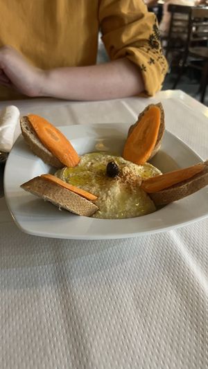 Yummy hummus  at The Mantraa in Barcelona