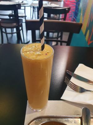 Mango lassi at The Mantraa in Barcelona