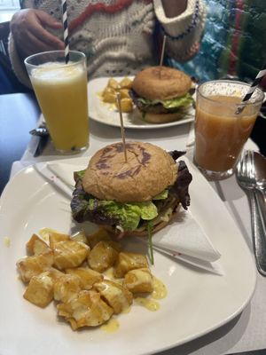   at The Mantraa in Barcelona