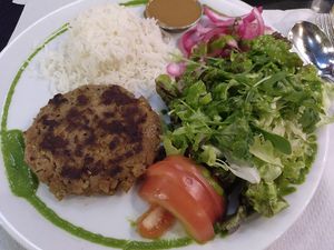 Seitan burger at The Mantraa in Barcelona
